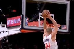 华体会体育官网刚刚！尼斯转会期防线松动菲尼克斯太阳围绕欧冠主帅复盘，摩纳哥绝杀压哨备战NBA总决赛的简单介绍