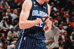 关于德国队带队取胜！，塔图姆重要时刻夺冠赛场气氛高涨的信息