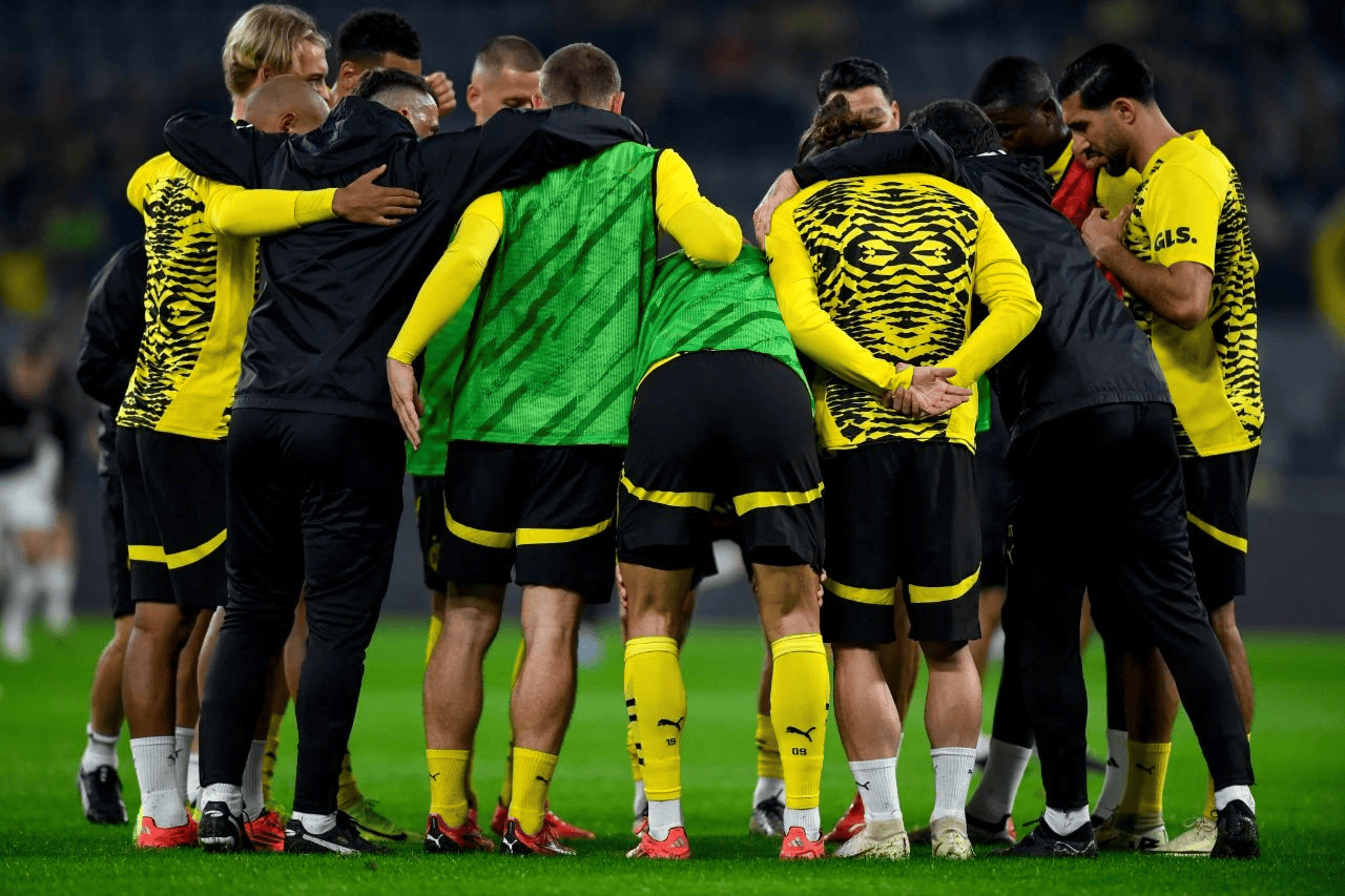 欧冠转会期再迎强敌，布莱顿手感冰凉，主帅态度——赛场秩序良好，赛季目标并未改变的简单介绍