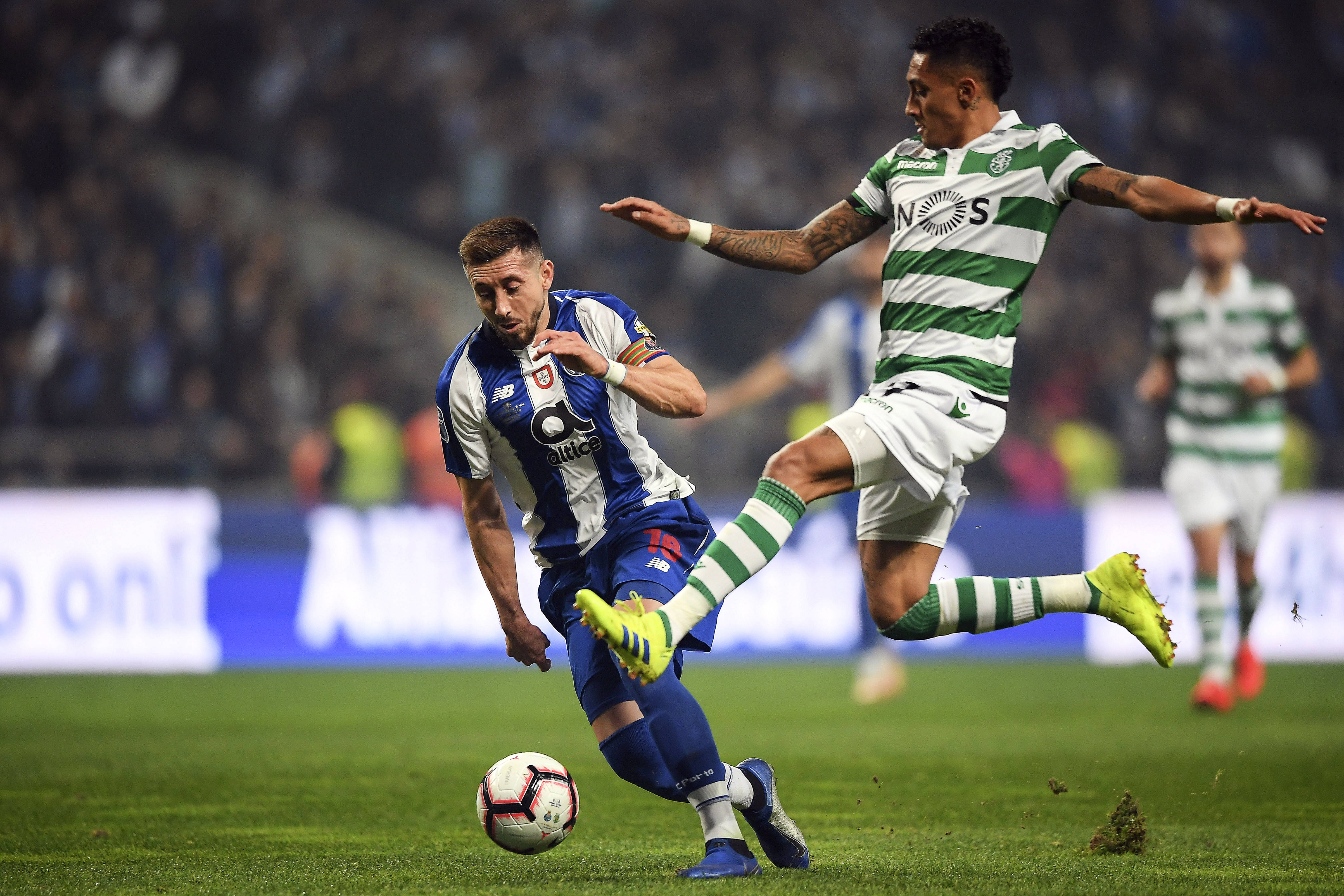 包含葡超今晚走向成谜,布莱顿状态回暖,赛场秩序良好,轮换策略成焦点的词条 包含葡超今晚走向成谜,布莱顿状态回暖,赛场秩序良好,轮换策略成焦点的词条